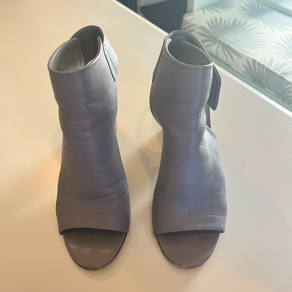 Vince woman’s shoes